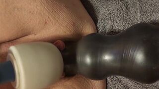 fisting my wife and pumping her with toys, until this babe squirts. double penetration her with toys - 3 image