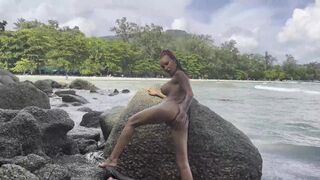 Monika Fox Fucks Her Holes With A Big Dildo & Fingers Prolapse On Coast (Free) - 10 image