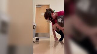 Double stuffing my ass for lunch - 4 image