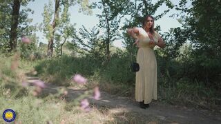 Busty German MILF Susi Has a Foursome with Three Inexperienceder Men