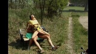 Wench receives anal fuck in park - 1 image